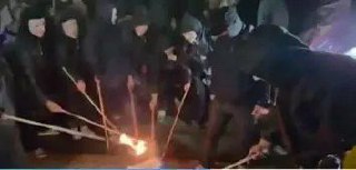 درباره این مقاله بیشتر بخوانید 🔴معترضان گرجی پرچم روسیه را به آتش کشیدند