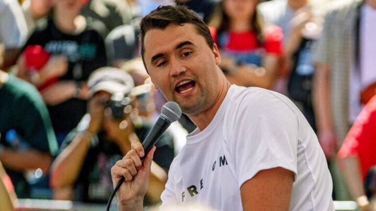 درباره این مقاله بیشتر بخوانید 🔻🔺آمریکا: دارندگان ویزایی که ترور «چارلی کرک» را جشن گرفتند، شناسایی و از ورود محروم میشوند