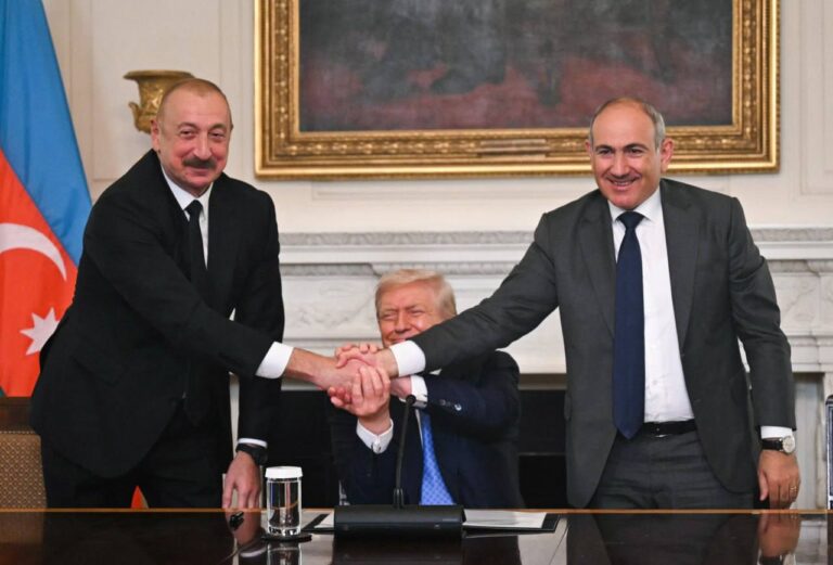 درباره این مقاله بیشتر بخوانید 🔴 انگلیس پس از ۳۰ سال، تحریم تسلیحاتی ارمنستان و آذربایجان را لغو میکند