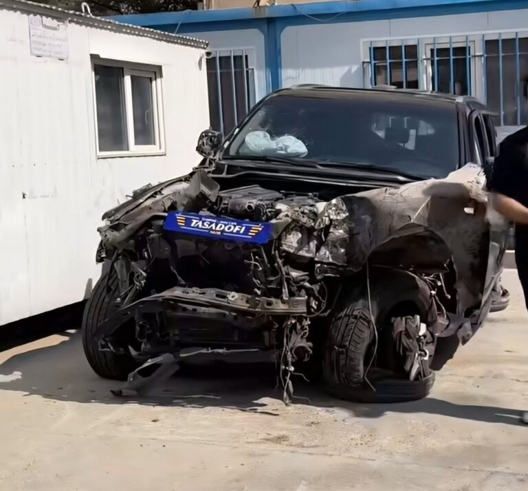 درباره این مقاله بیشتر بخوانید این لندکروز ۲۰۱۰ تصادفی رو گذاشتن ۷ میلیارد تومن