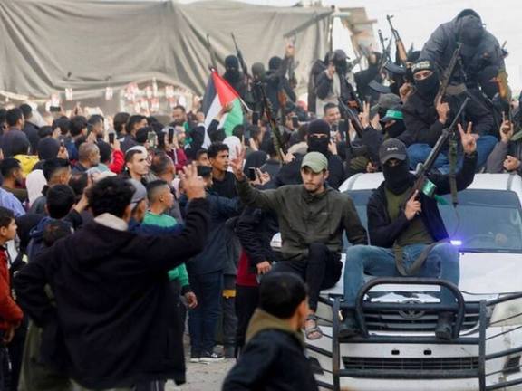 درباره این مقاله بیشتر بخوانید 🔻🔺واینت: خرید آیفون ۱۷ با قیمت ۱۱ هزار دلار توسط اعضای حماس در غزه برای نمایش ثروت