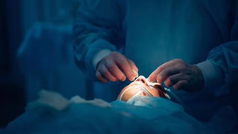 درباره این مقاله بیشتر بخوانید 🔻🔺الحدث: تغییر چهره مقامات باقیمانده حزبالله برای جلوگیری از شناسایی در حملات اسرائیل