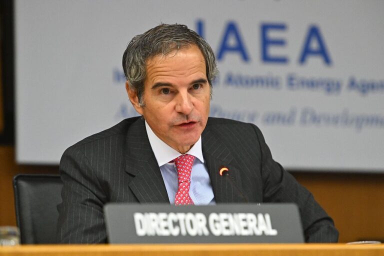 درباره این مقاله بیشتر بخوانید 🔴گروسی: ایران باید به آژانس مجوز بازرسی از ذخایر اورانیوم خود را بدهد