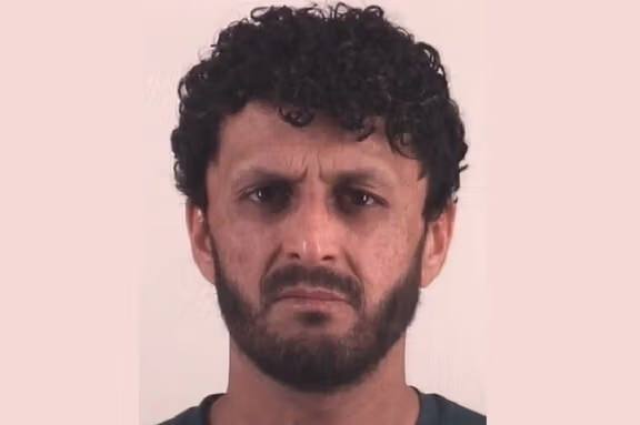 درباره این مقاله بیشتر بخوانید 🔻🔺بازداشت تبعه افغان در تگزاس به اتهام تهدید به بمبگذاری